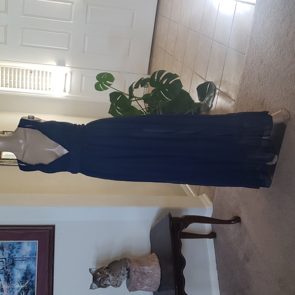 Xxl plunging vneck double strap deep side slit chiffon overlay - Picture 3 of 9